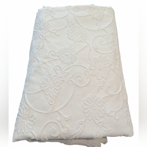 THE LINEN SOURCE Ivory MattelasseTwin Bedspread Coverlet